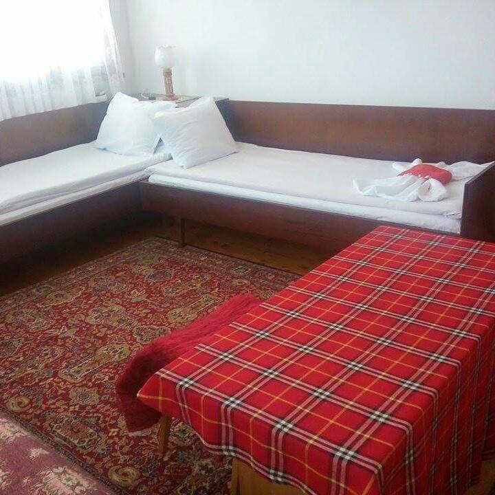 Guest House Ahp Mala Tsŭrkva Rum bild